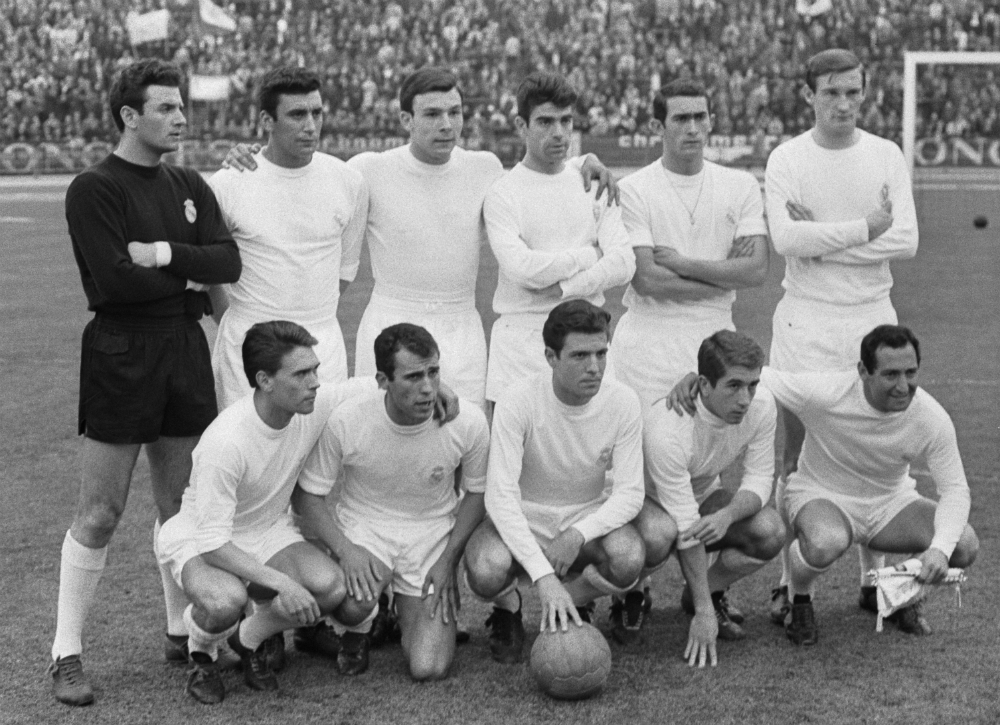Real_Madrid_Kit_History_11