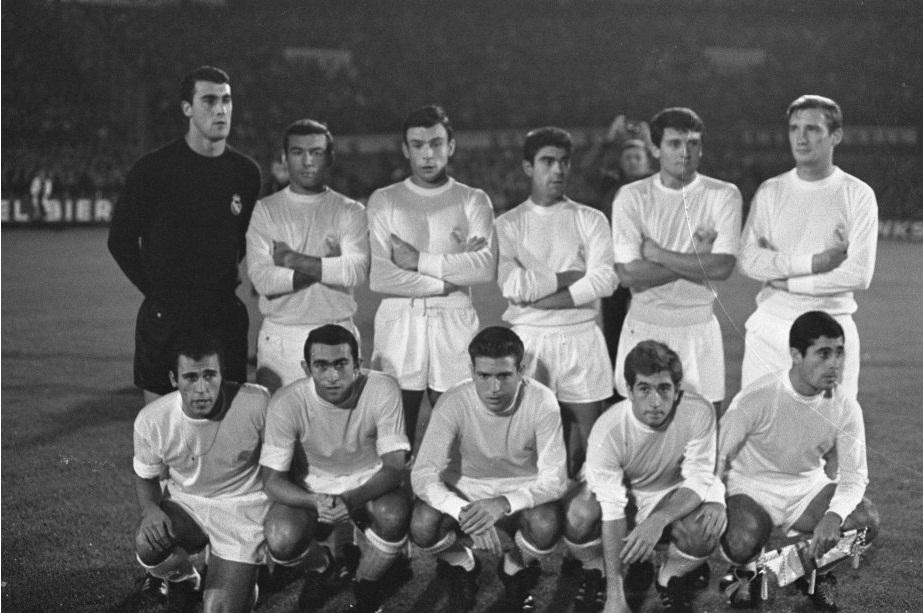 Real_Madrid_Kit_History_12